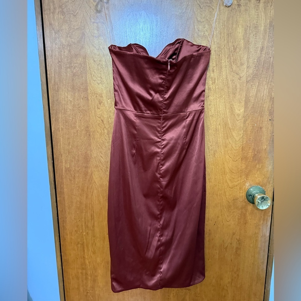 Oh Polly Elegant Satin Red Dresses - Picture 4 of 5